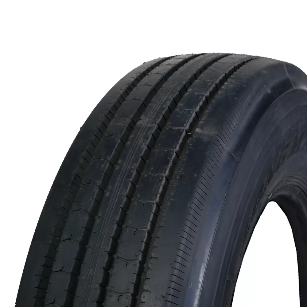 Грузовая шина 295/80 R22,5 Long March LM-216 18PR в Нижних Сергах